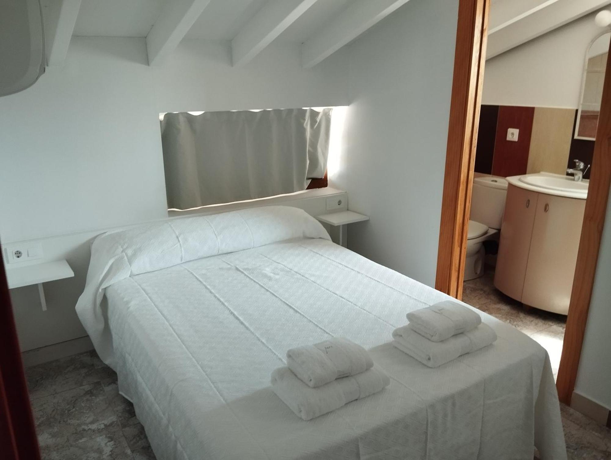 Hostal Bordillas Pomaluengo Kültér fotó