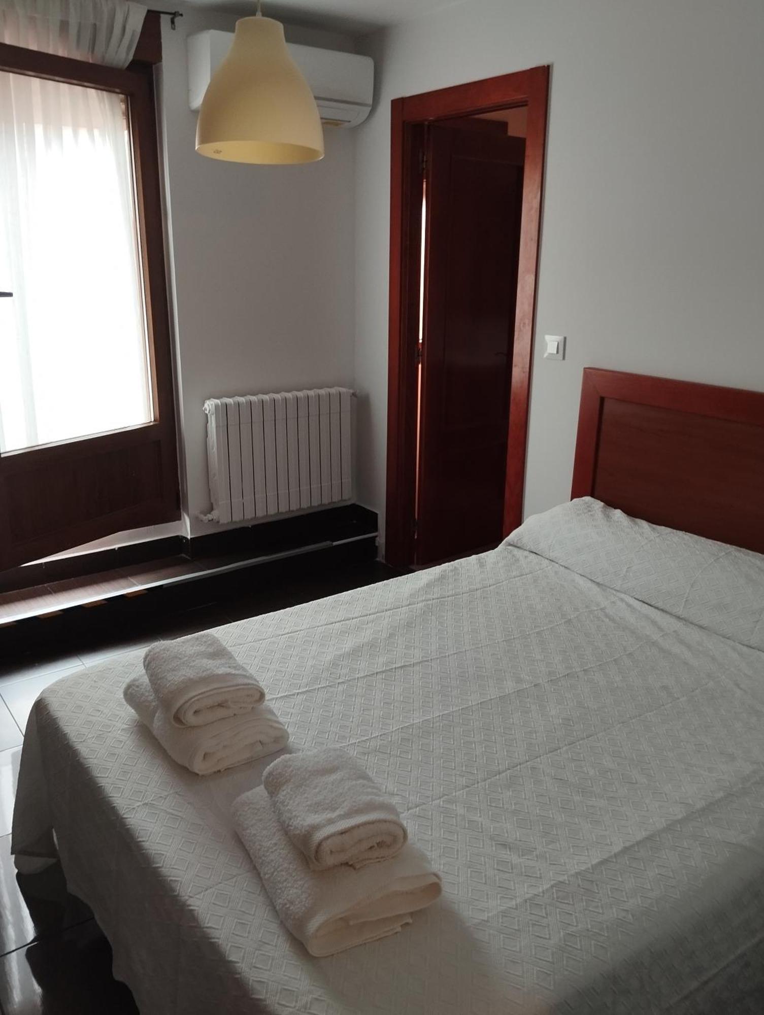 Hostal Bordillas Pomaluengo Kültér fotó